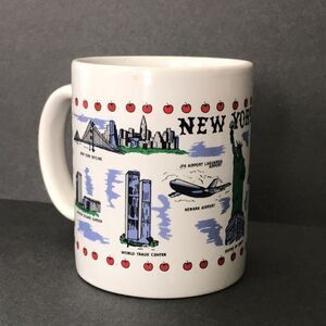Vtg NYC Points of Interest Twin Towers Airports Pier 17 Graphic Souvenir Mug